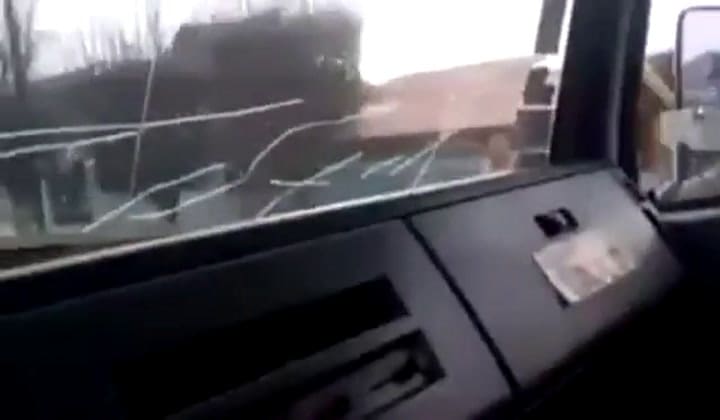 Corrió varias cuadras desnudo para escapar del marido de su amante