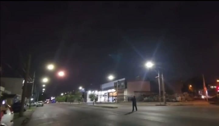 La llegada a Morón del helicoptero del SAME que trasladó al policía de la Ciudad baleado en Morón