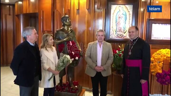 Alberto Fernández visitó la Basílica de la Virgen de Guadalupe en México - Fuente: Télam