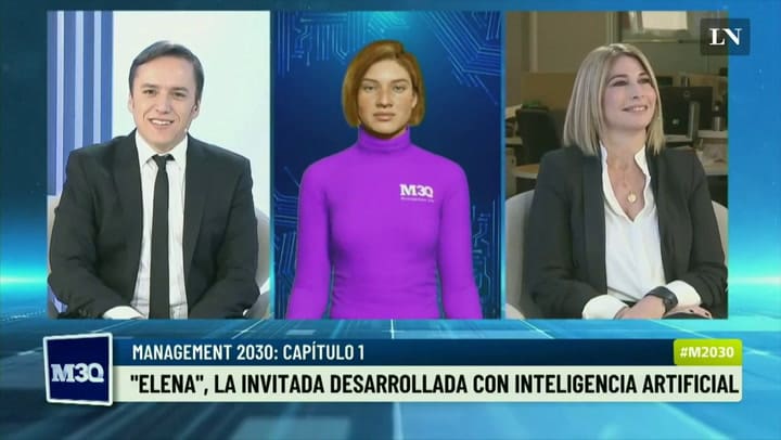 La invitada desarollada con inteligencia artifical contesta las distintas preguntas en M30