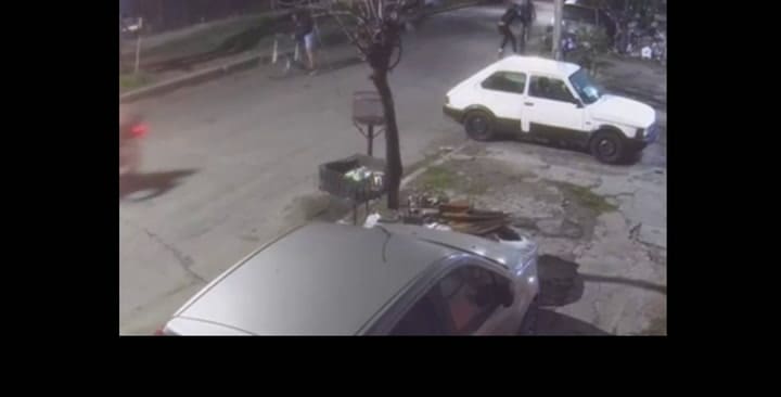 Balearon a un ciclista para robarle en Loma Hermosa, Tres de Febrero