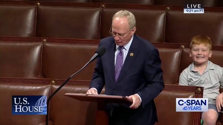 Guy Rose, de 6 años, se llevó todas las miradas en la Cámara