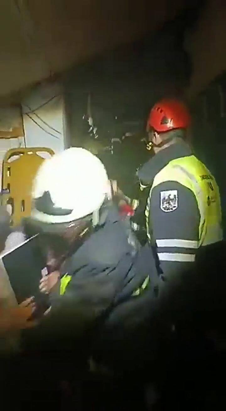 Así fue el rescate de las víctimas del derrumbe en Floresta