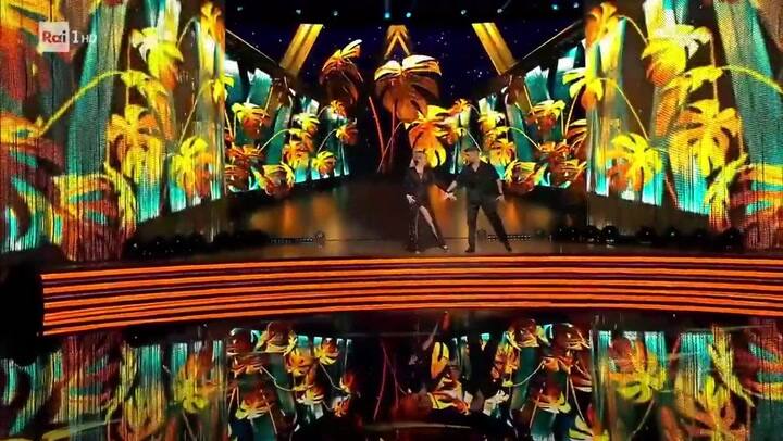 La presentación de Wanda Nara en la versión italiana del Bailando