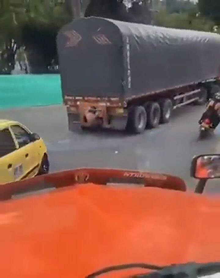 El insólito momento que se vivió en un camión