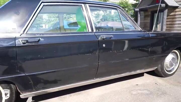 Luego de tres días de limpieza y desinfección, así quedó el vehículo completamente restaurado