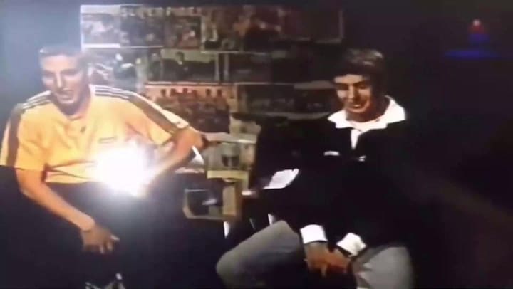 Scaloni y Aimar, cómplices en una entrevista realizada tras ganar el Mundial Sub 20 de Malasia, en 1997