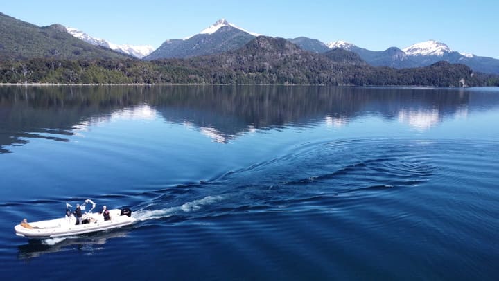 Lanzamiento de Uber Boat en Bariloche