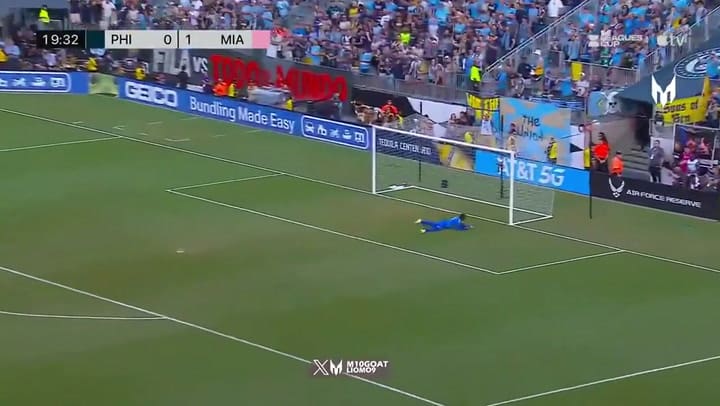Zurdazo desde 32 metros de Lionel Messi para el 2 a 0 de Inter Miami vs. Philadelphia.- Fuente: TyC