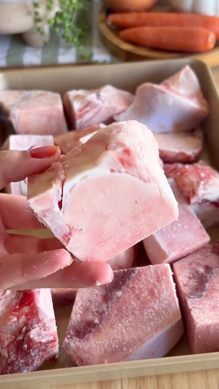 Los beneficios de consumir caldo de huesos