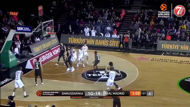 Facundo Campazzo: caño, faja y asistencia - Fuente: YouTube