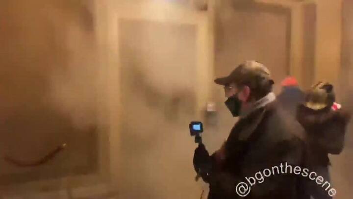 Simpatizantes de Trump irrumpen el Congreso