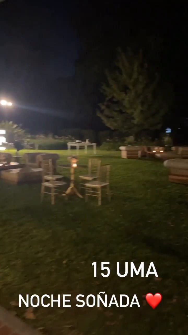 El vestido que usó Uma Fabbiani para recibir a los invitados de su cumple de 15