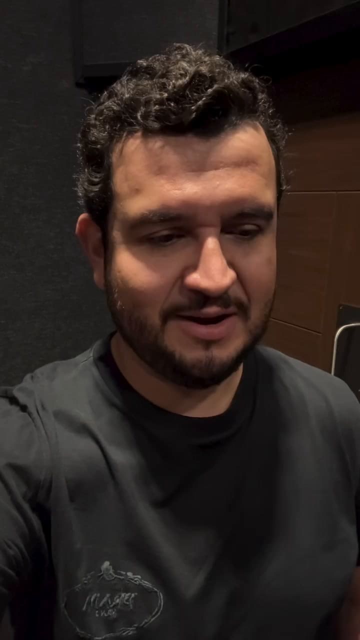 Cantante mexicano aclara si cancelaron su visa de Estados Unidos