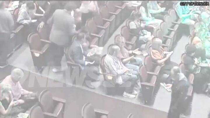 La escandalosa actitud en un teatro de la congresista Lauren Boebert