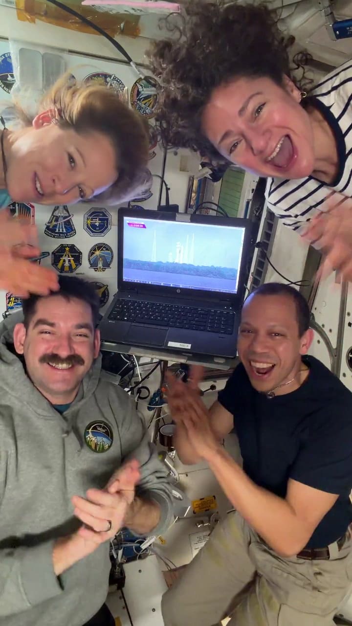 Así celebraron los astronautas de la Estación Espacial Internacional el lanzamiento de Artemis II