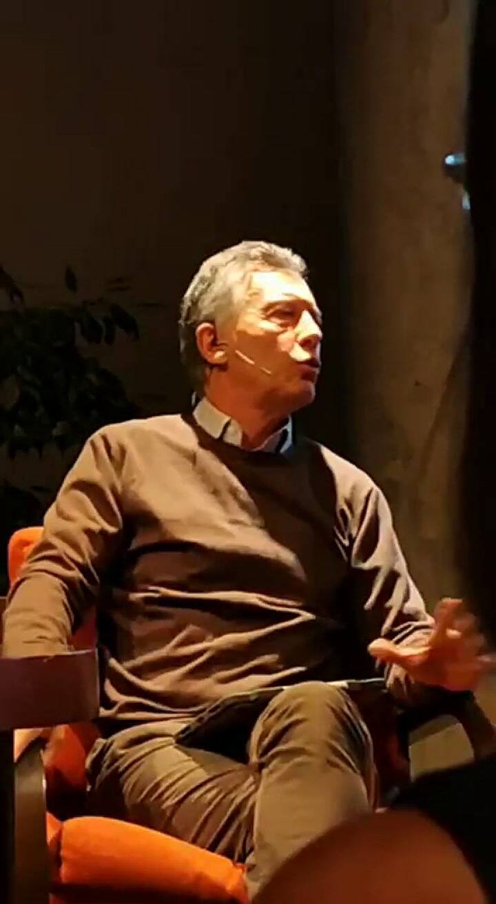 Macri apuntó contra 'las cosas oscuras' del Gobierno y que quejó e la etiqueta de 'mufa'