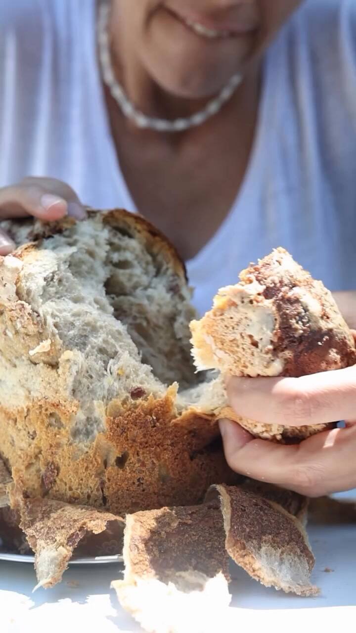 Sweet bread with organic ingredients from Levando