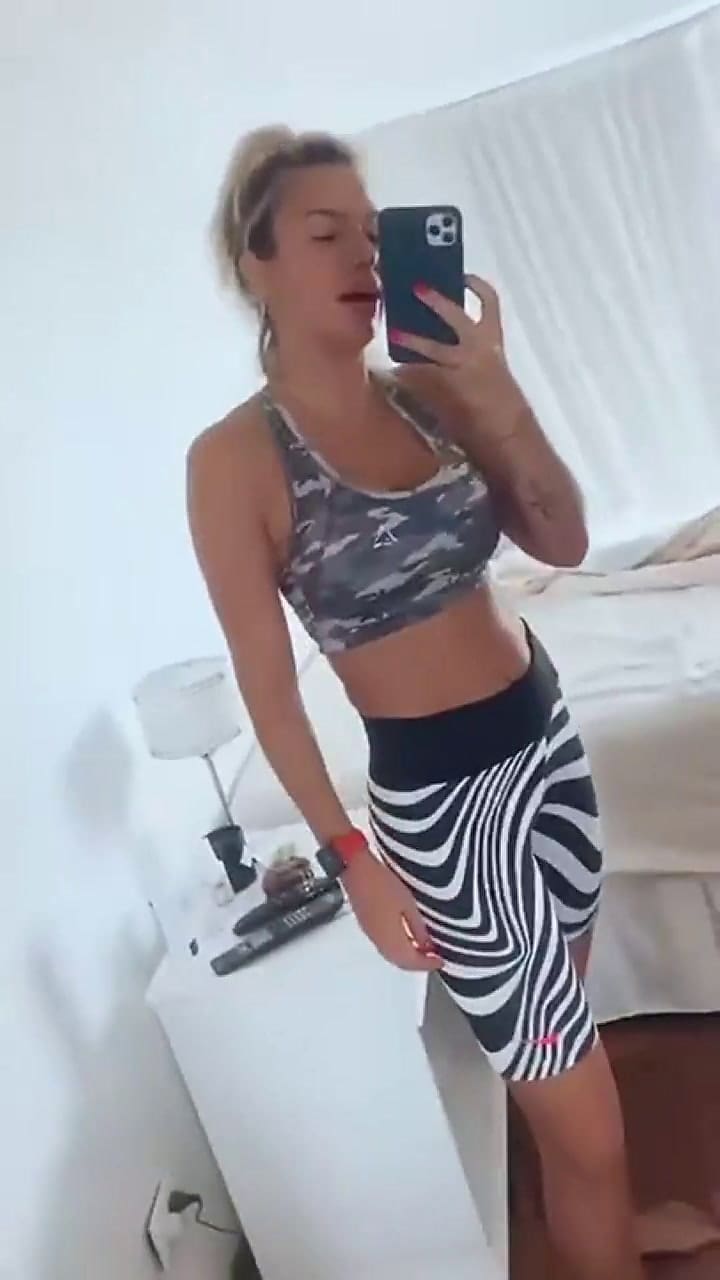 Ailén Bechara mostró su panza y celulitis: 'Libérense, mujeres'