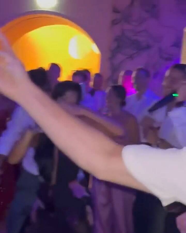 Parte de la fiesta del casamiento de Joaquín Correa