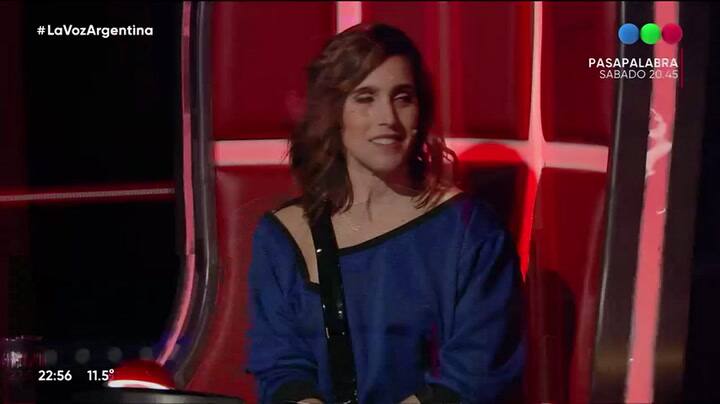 Tenía el micrófono abierto y se le escapó un comentario que emocionó a Lali Espósito