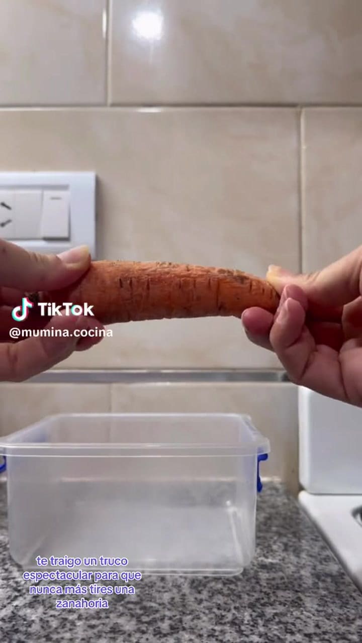 El truco para “revivir” las zanahorias blandas