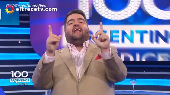 Darío Barassi quedó impactado por los brazos de un participante en 100 argentinos dicen (eltrece)
