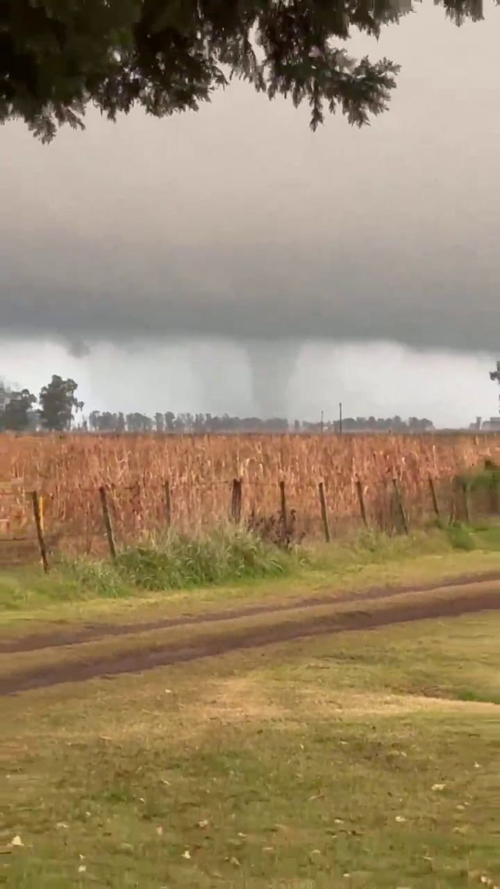 Los videos más impactantes del temporal que azotó al AMBA desde la medianoche: inundaciones, granizo y un tornado