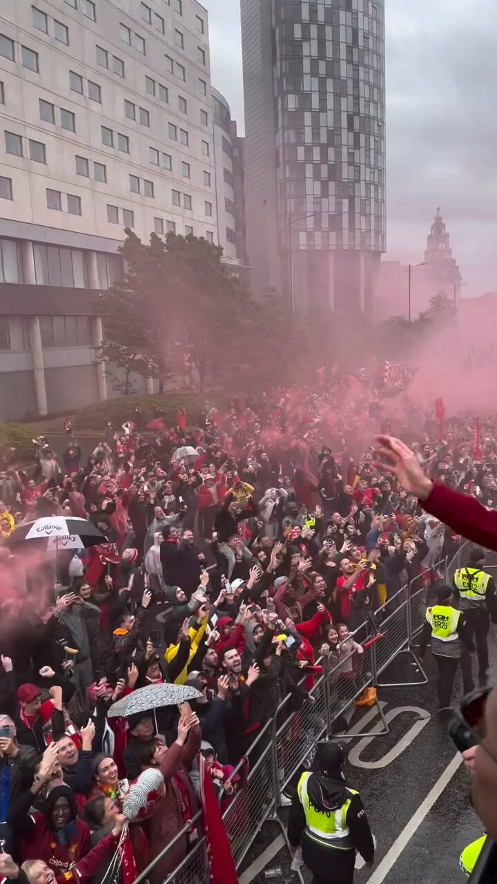 Los hinchas de Liverpool en el festejo del campeonato