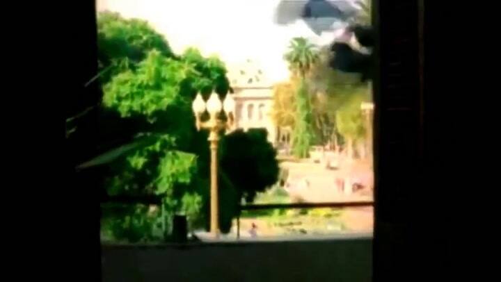 La comparación entre los spots de Milei y De La Rúa