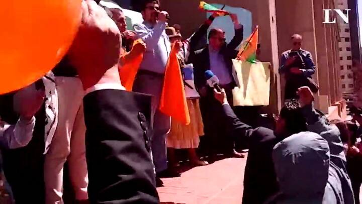 Bolivia: Mesa llama a la movilización popular para reclamar la difusión de los datos del escrutinio