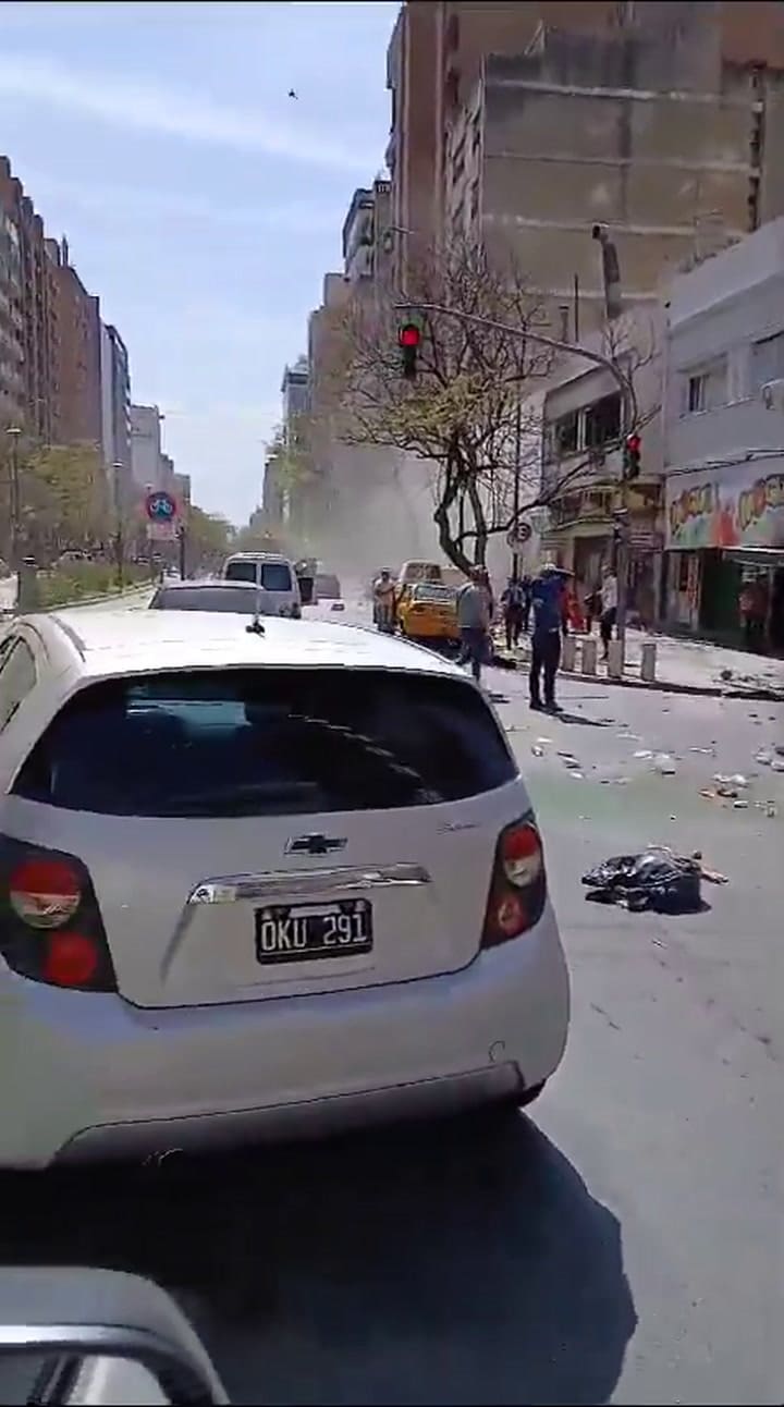 Accidente en Córdoba: así fue el choque en pleno centro que dejó varios heridos