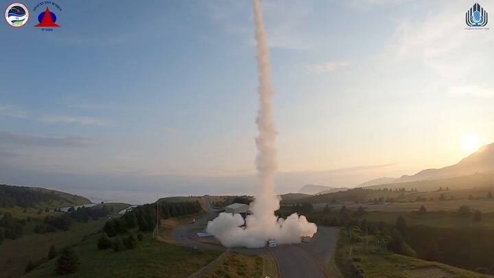 Arrow 3: el sistema antimisiles que Israel y EE.UU. probaron con 'éxito total' - Fuente: Facebook