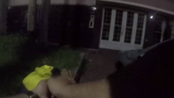 Así fue el allanamiento por el robo al turista sueco - Fuente: YouTube