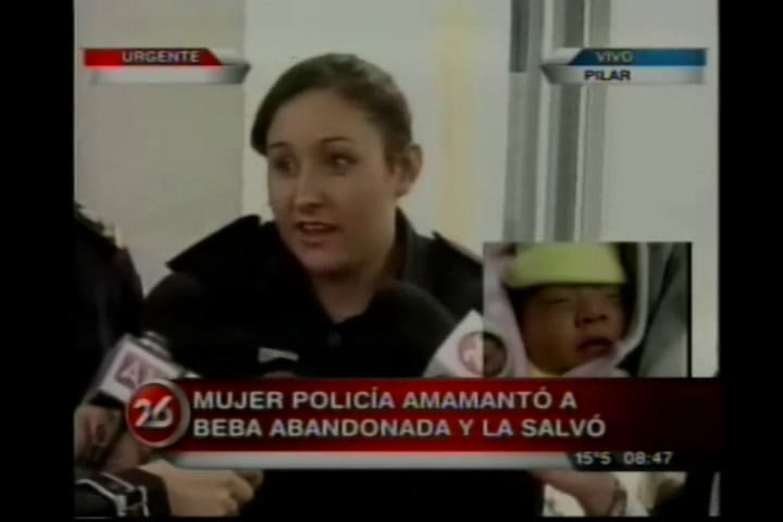 La mujer policía que amamantó a una beba abandonado