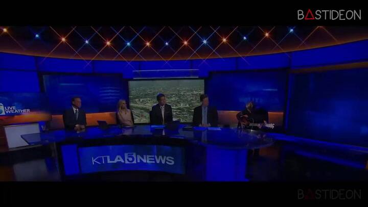 Chord Overstreet canta su flamante single, Hold On