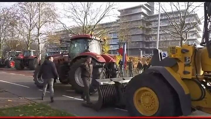 Productores en Holanda salieron a las calles protestar por el plan del Gobierno de expropiar campos