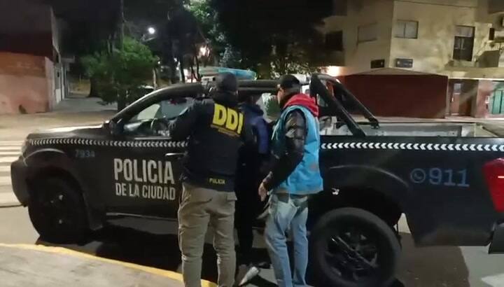 Detuvieron a un barra de Platense por un robo en Martínez
