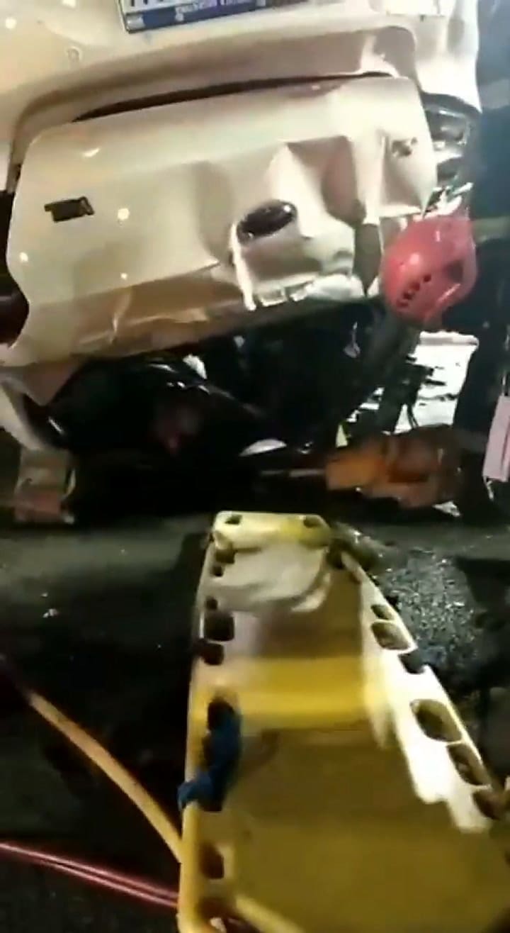 Choque múltiple frente al Hipódromo de Palermo: así rescataban a los heridos los Bomberos