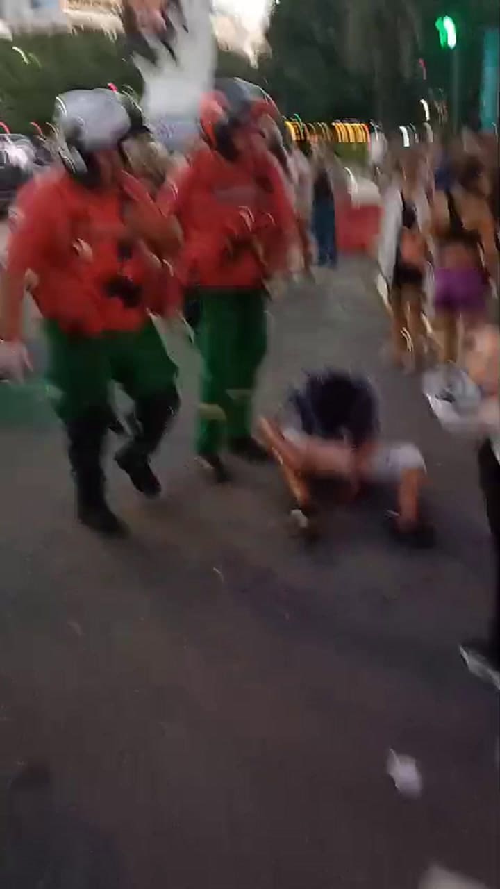 Un manifestante fue noqueado en Avenida de Mayo y Lima