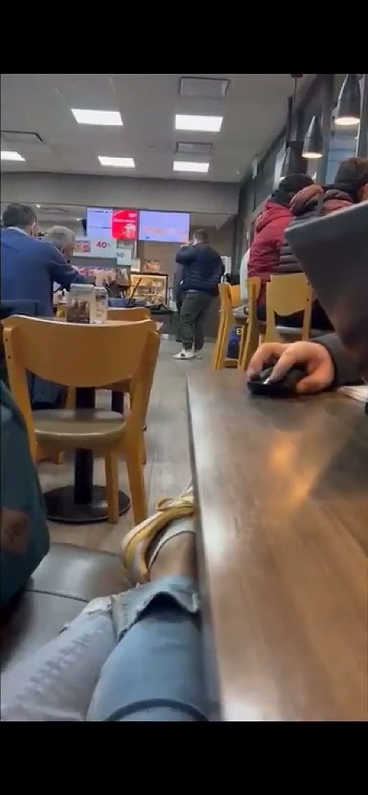 Insultos y reproches a Ginés González García en una estación de servicio porteña