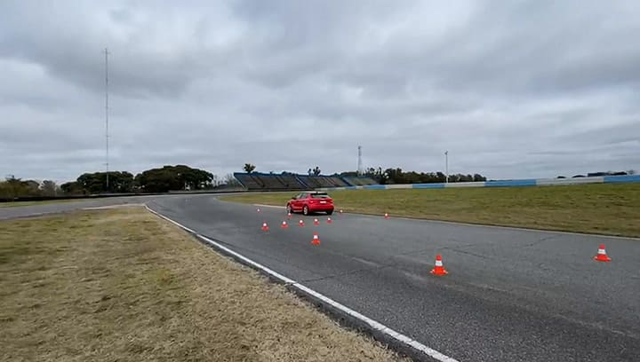 Frenada con esquive Audi Driving Center