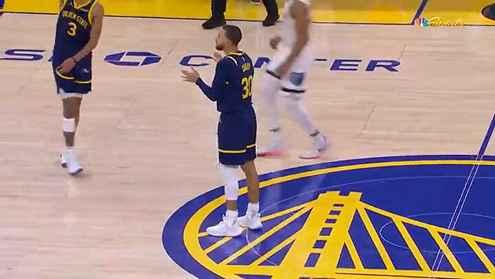Stephen Curry es expulsado de un partido por tercera vez en su carrera