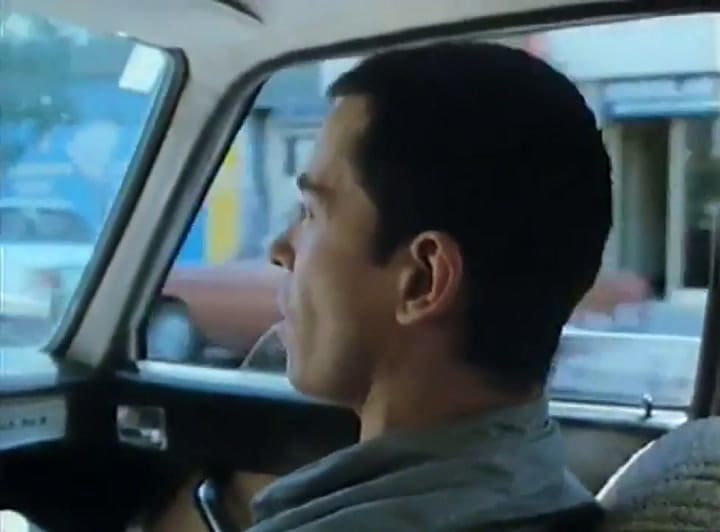 Fragmento de la película Hombre mirando al sudeste, de Eliseo Subiela - Fuente: YouTube