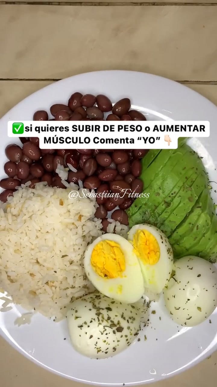 Estos son los alimentos que debe consumir en la noche para aumentar la masa muscular