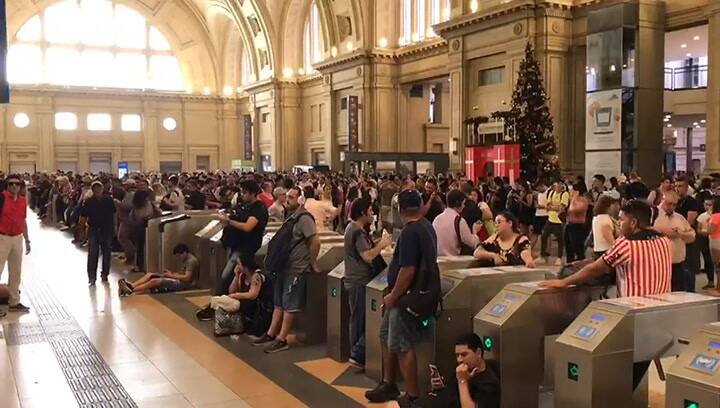 Decenas de usuarios frenados por el corte