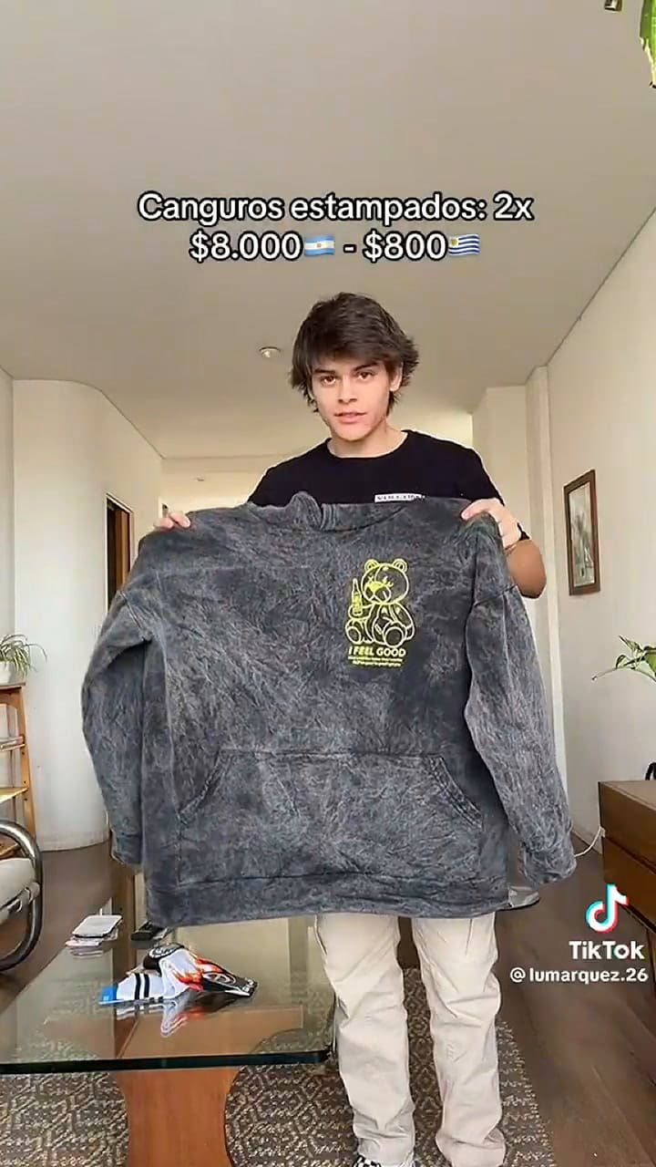 Un tiktoker mostró lo barato que es comparar ropa en Argentina para los uruguayos y creó indignación