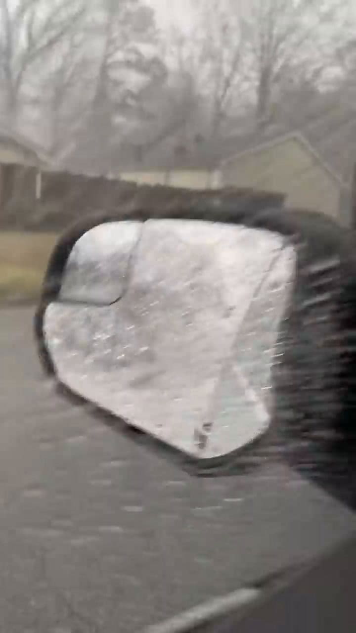 Un trabajador quedó atrapado en el tornado que azotó a Little Rock, Arkansas