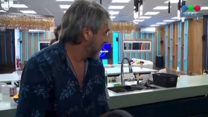 Polémico. Un video muestra a Furia de Gran Hermano amenazando con un cuchillo a otro jugador