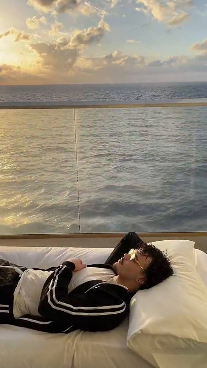 Un ingenioso tiktoker consiguió la mejor vista del atardecer en un crucero